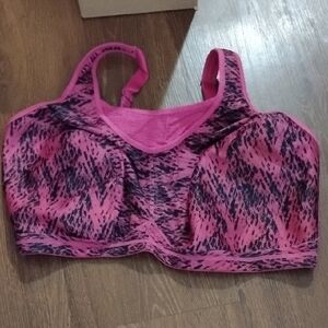 50 G Glamorise minimizer wirefree bra New without tags